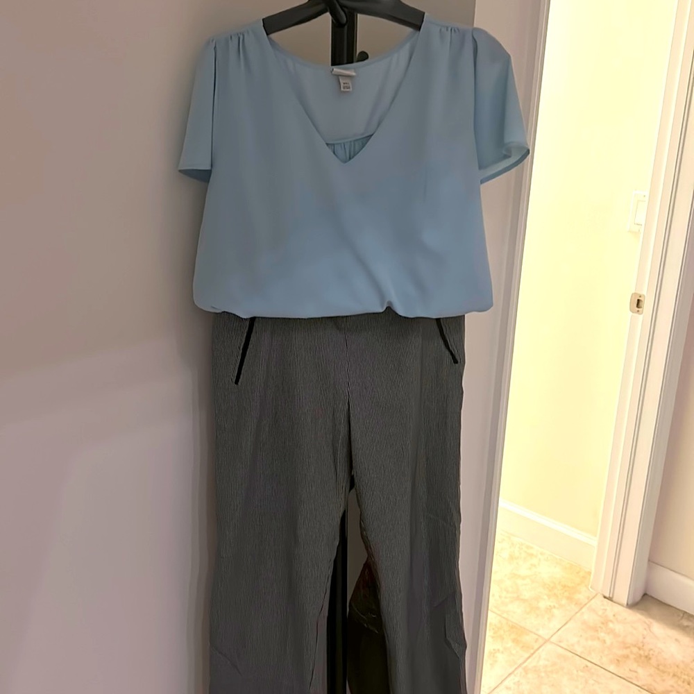 Gray check size 16 pants, xx -large light blue top work outfit